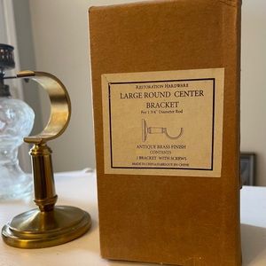 RH (Restoration Hardware) - center brackets